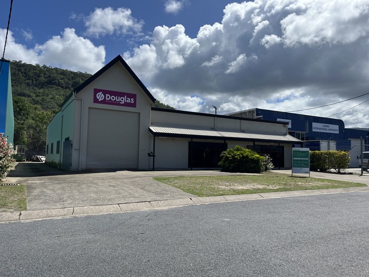 Click to view all images 13 Industrial Avenue Stratford QLD 4870 - Image 2