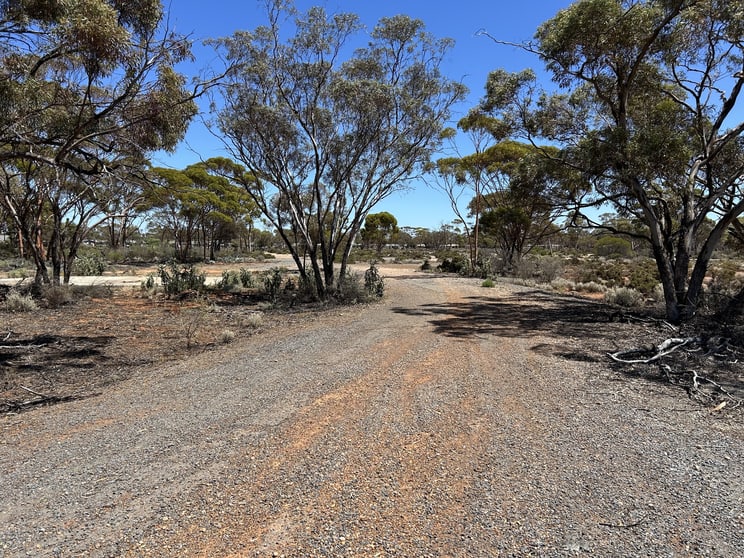 Click to view all images 12 Atriplex Road Kambalda West WA 6442 - Image 2
