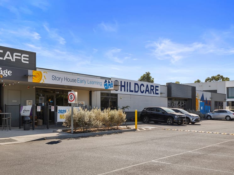 Click to view all images 4c Wally Place Lynbrook VIC 3975 - Image 1