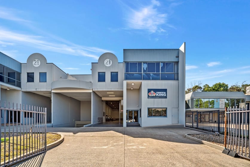 Click to view all images Unit 2/21 Chicago Avenue Blacktown NSW 2148 - Image 1