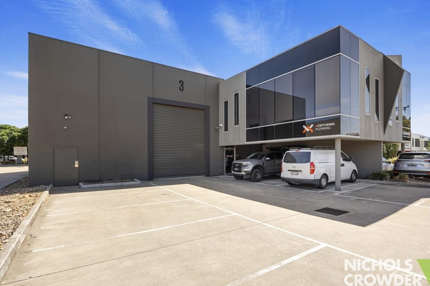 Click to view all images 3/1-7 Friars Road Moorabbin VIC 3189 - Image 3