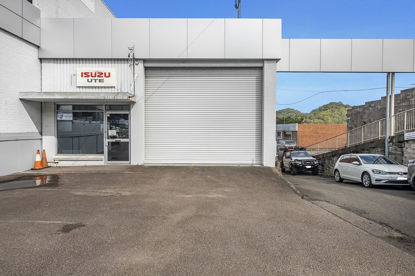 Click to view all images 356 Mann Street Gosford NSW 2250 - Image 2