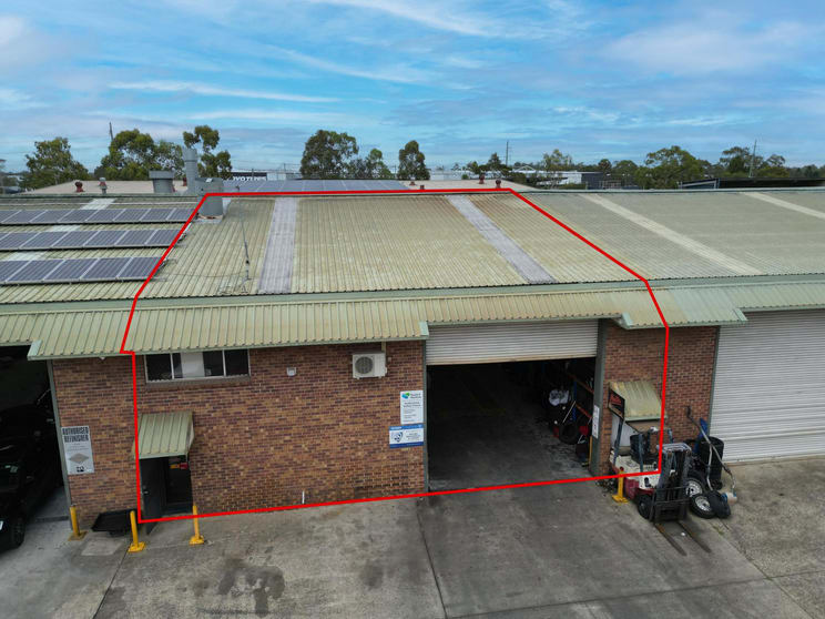 Click to view all images Unit 2/113 Airds Road Minto NSW 2566 - Image 1