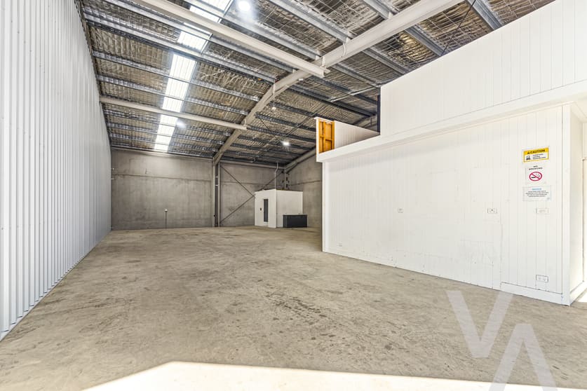 Click to view all images 3/54 Kalaroo Road Redhead NSW 2290 - Image 3
