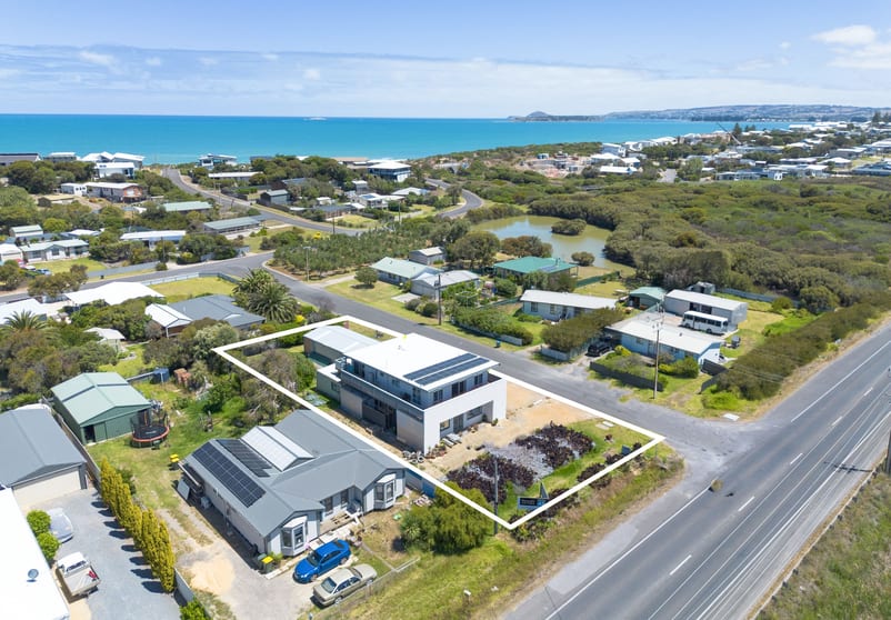 Click to view all images 45 Port Elliot Road Port Elliot SA 5212 - Image 3