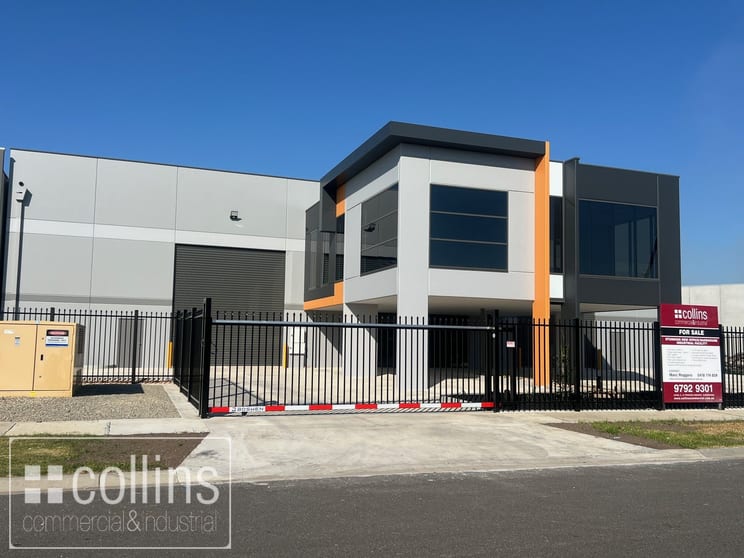 Click to view all images 9 Exchange Drive Pakenham VIC 3810 - Image 3