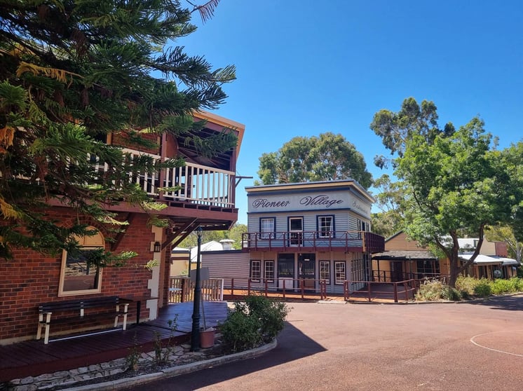 20/7 Albany Highway Armadale WA 6112 - Image 1