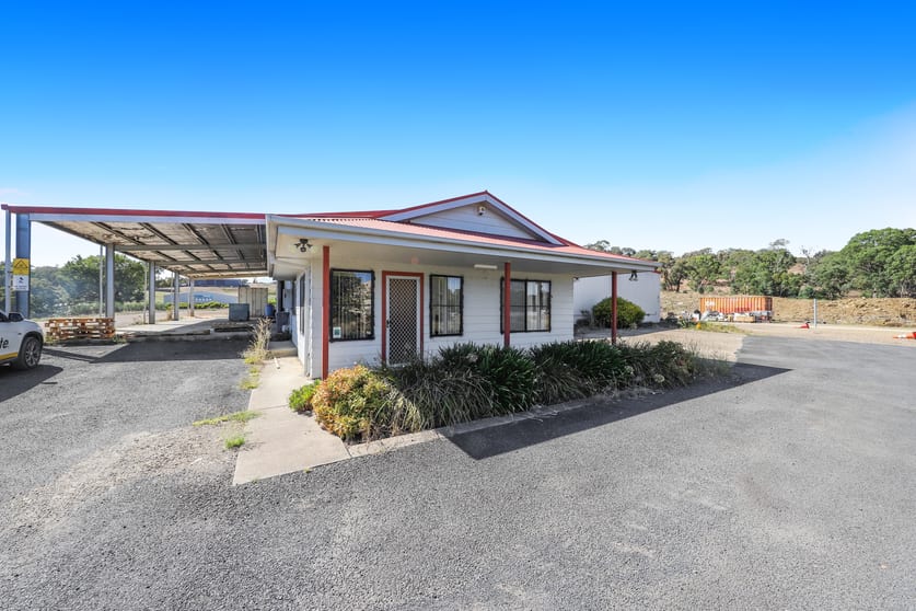 1/194 Snowy Mountains Highway Tumut NSW 2720 - Image 2