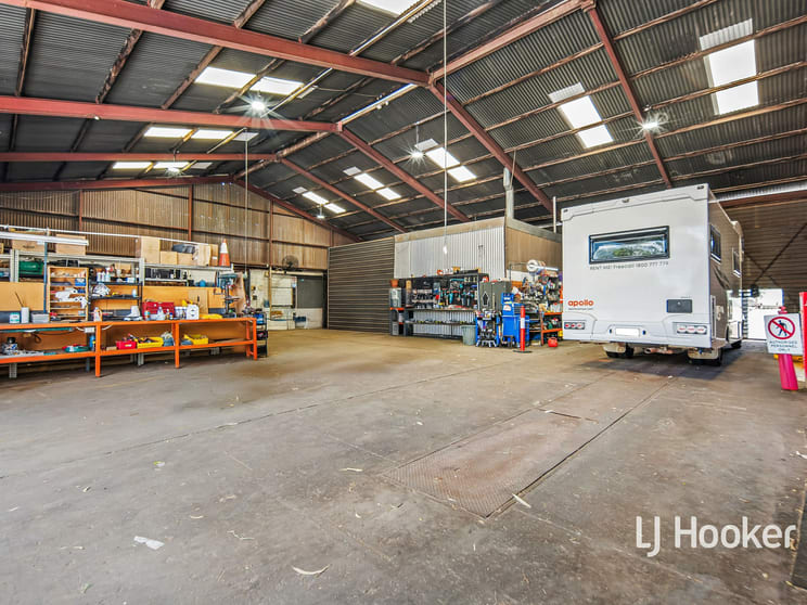 Click to view all images 220 Stuart Highway Braitling NT 0870 - Image 2