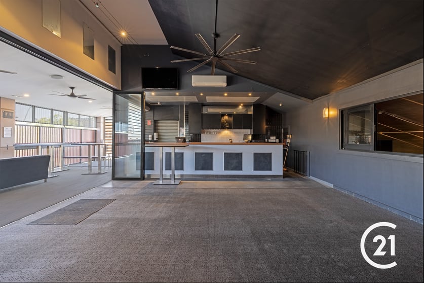 Click to view all images 272-276 Hare Street Echuca VIC 3564 - Image 2