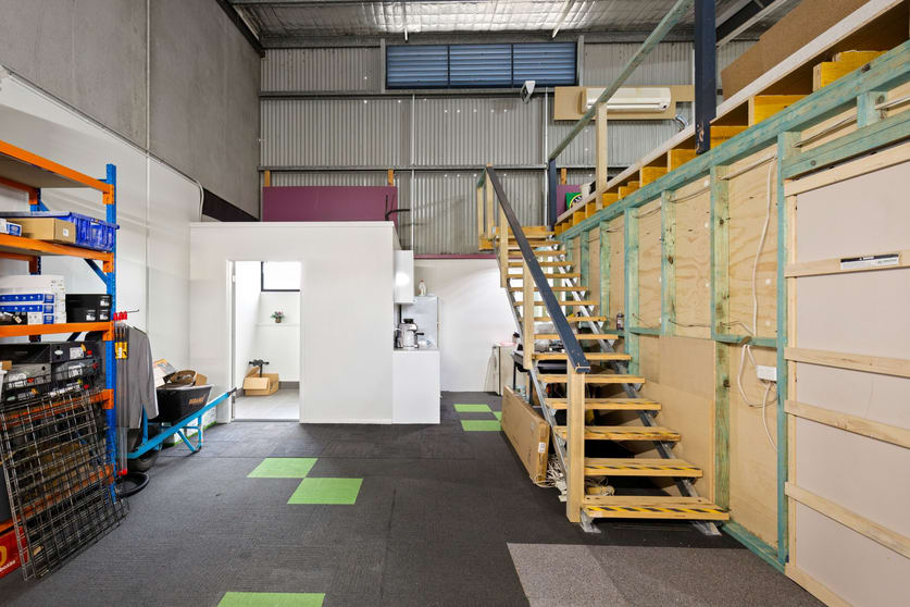 Click to view all images Units 3 & 4, 13 Hartley Drive Thornton NSW 2322 - Image 3
