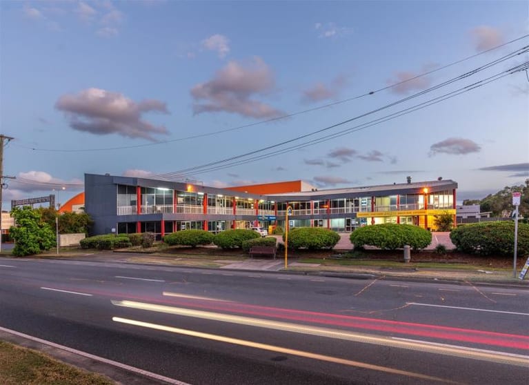 Click to view all images 931 Kingsford Smith Drive Eagle Farm QLD 4009 - Image 2