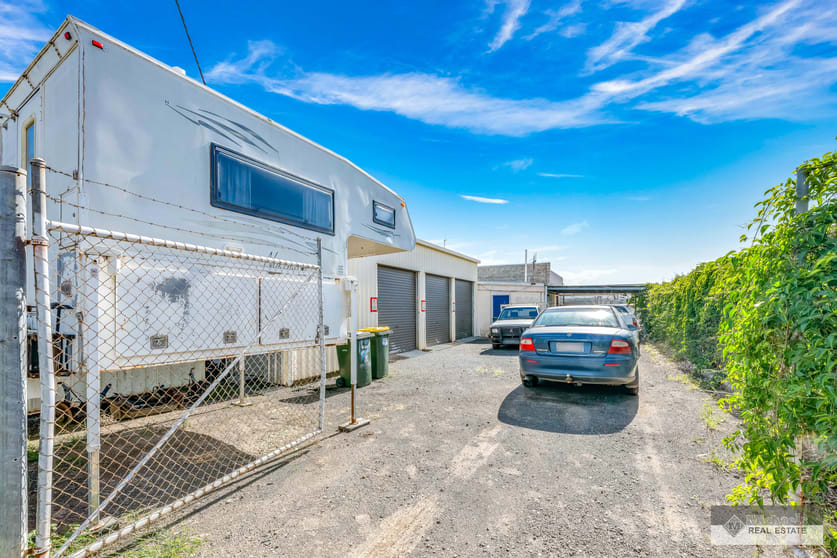 Click to view all images 2 Melvin Street Norville QLD 4670 - Image 3