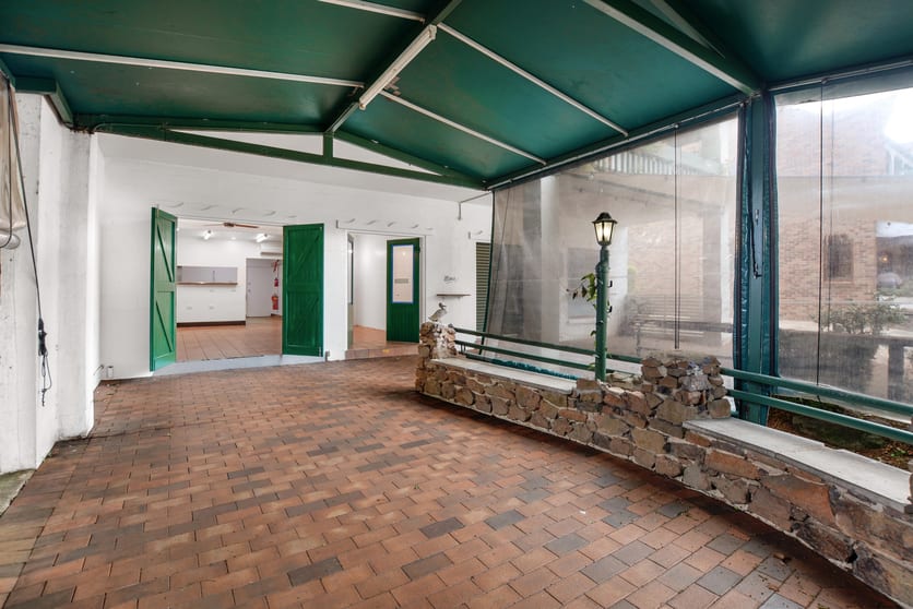 Click to view all images 2/176 Main Street Montville QLD 4560 - Image 3