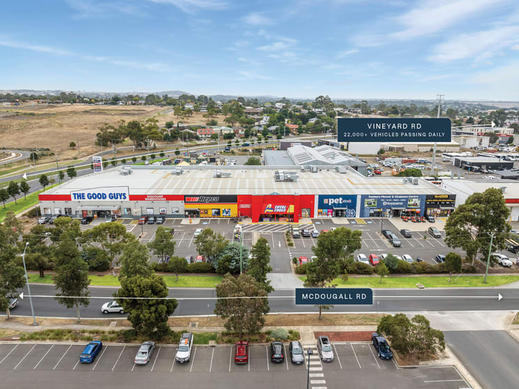 Click to view all images 85 Vineyard Road Sunbury VIC 3429 - Image 2