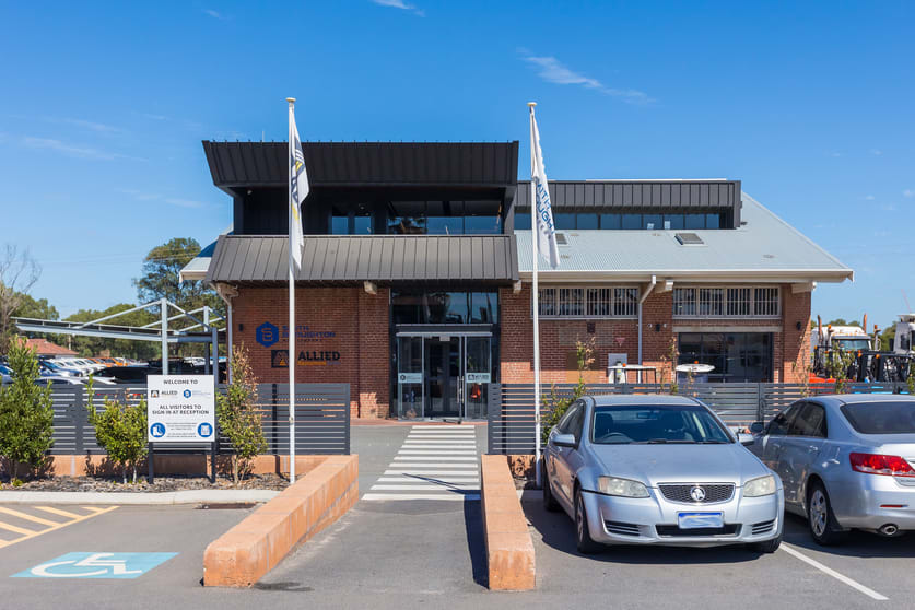Click to view all images 21 Military Road Midland WA 6056 - Image 2