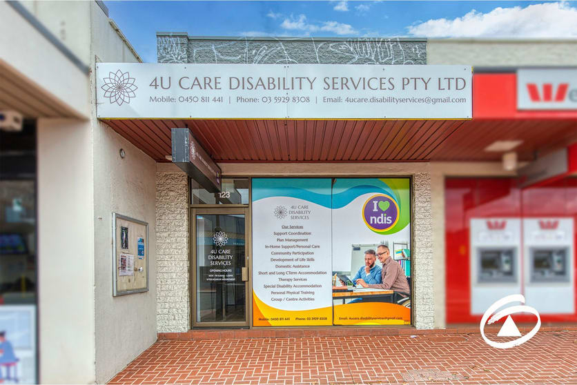 Click to view all images 123 Main Street Pakenham VIC 3810 - Image 1