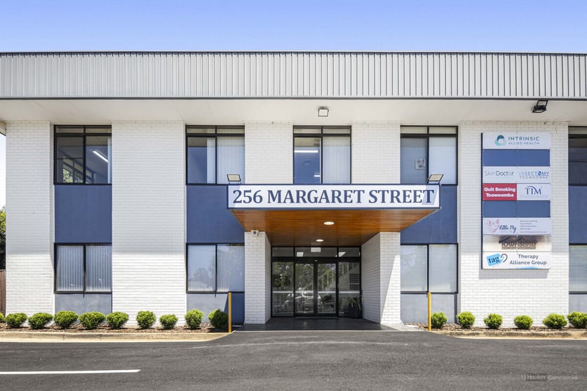 Click to view all images 4/256 Margaret Street Toowoomba City QLD 4350 - Image 1