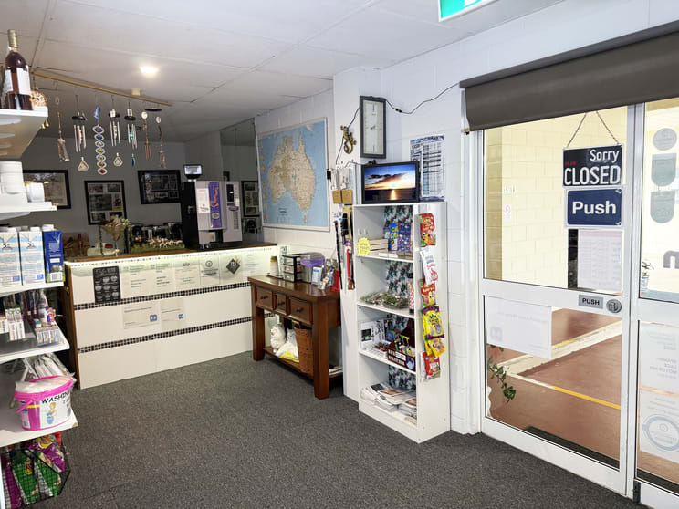 Click to view all images Townsville City QLD 4810 - Image 2