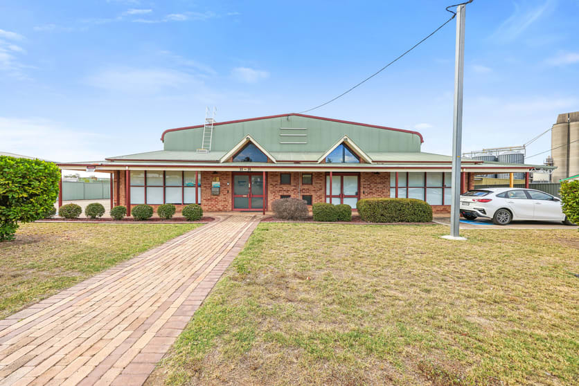 Click to view all images 33 Gunnedah Road Tamworth NSW 2340 - Image 3