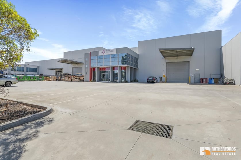 Click to view all images 187 Calarco Drive Derrimut VIC 3026 - Image 2