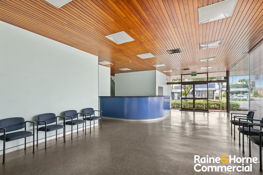 Click to view all images 267 Oxley Avenue Margate QLD 4019 - Image 3