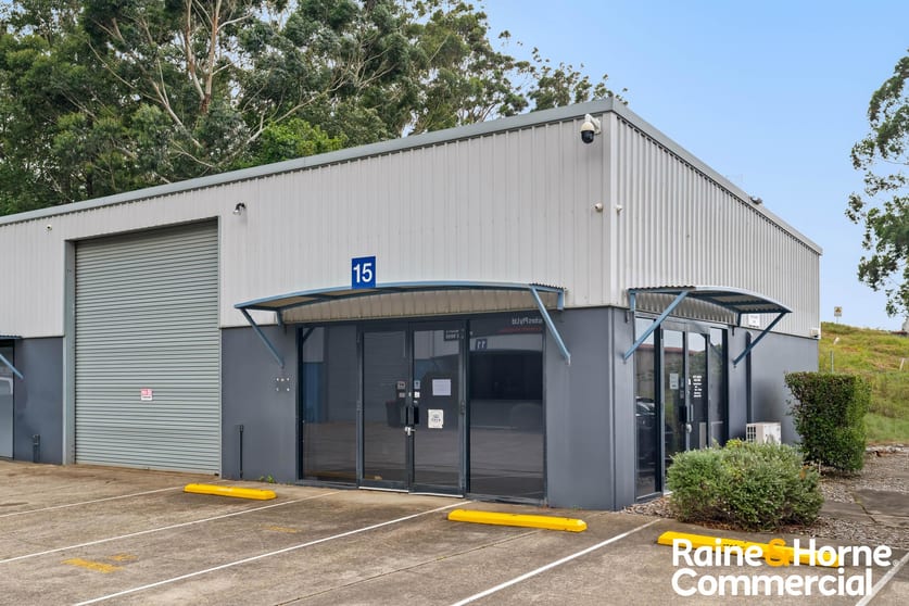 Click to view all images 15/16 Stockyard Place West Gosford NSW 2250 - Image 3