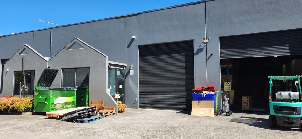 Click to view all images 5/11 Macquarie Drive Thomastown VIC 3074 - Image 1