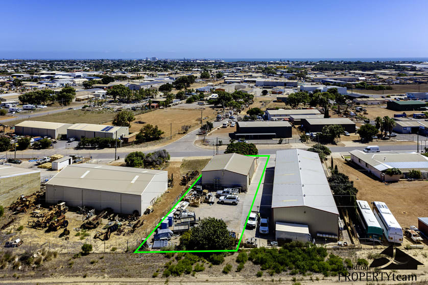 Click to view all images 18B Stow Street Webberton WA 6530 - Image 3