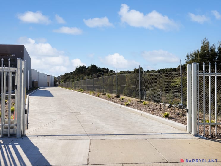 Click to view all images 16 Shorland Way Cowes VIC 3922 - Image 3