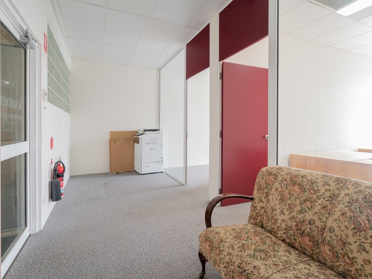 Click to view all images 8/221 Victoria Street Taree NSW 2430 - Image 2