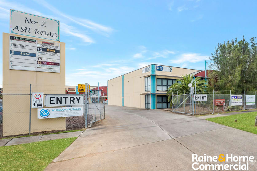 Click to view all images 10/2 Ash Road Prestons NSW 2170 - Image 3
