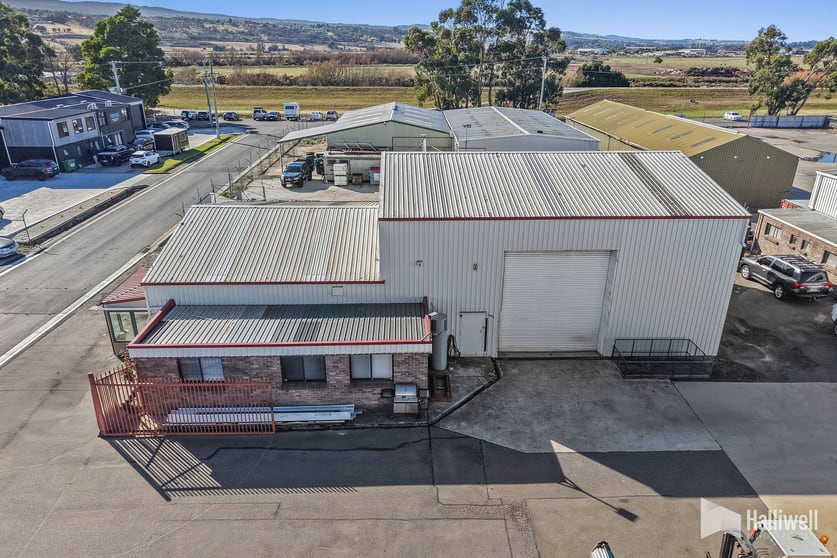 Click to view all images 1/31 Churchill Park Drive Invermay TAS 7248 - Image 1