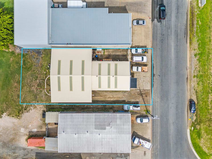 Click to view all images 36 Knight Street Park Avenue QLD 4701 - Image 2