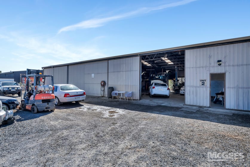 Click to view all images 2/1 Liston Road Lonsdale SA 5160 - Image 3