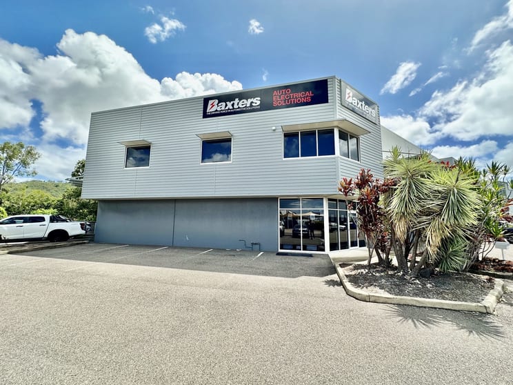 Click to view all images Unit 1/508-518 Woolcock Street Garbutt QLD 4814 - Image 1