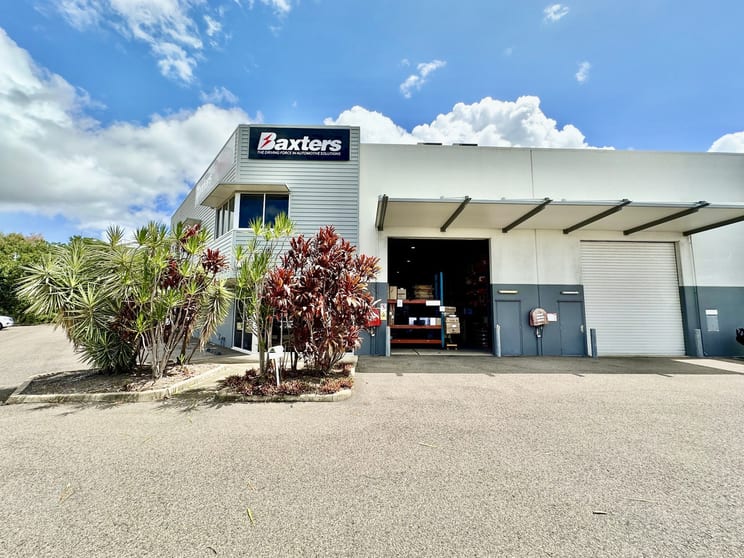 Click to view all images Unit 1/508-518 Woolcock Street Garbutt QLD 4814 - Image 2