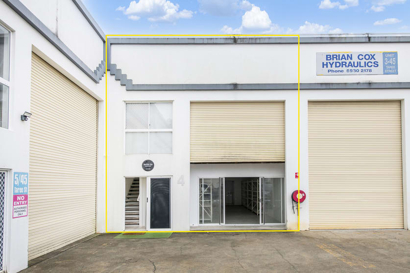 Click to view all images 4/45 Taree Street Burleigh Heads QLD 4220 - Image 1