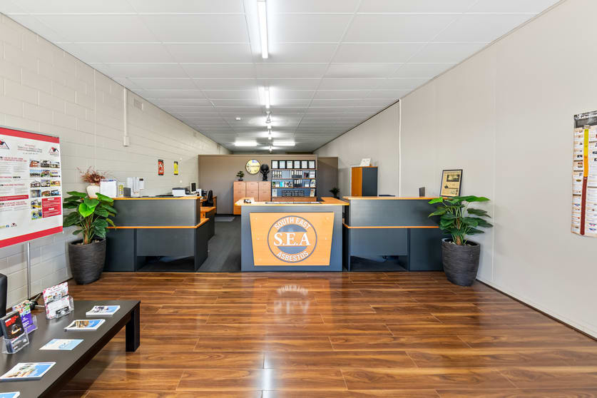 Click to view all images 7-9 Davenport street Millicent SA 5280 - Image 2