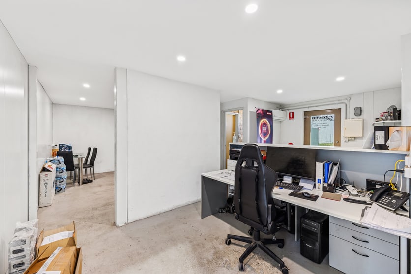 Click to view all images 9/12 Stanhope Gardens Midvale WA 6056 - Image 2
