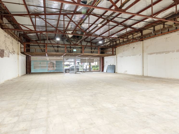 Click to view all images 120 Molesworth Street Lismore NSW 2480 - Image 3