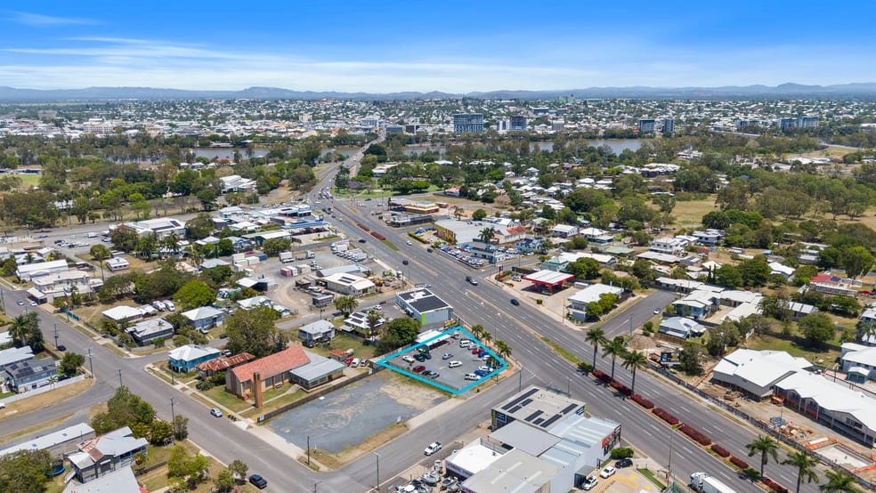 32-34 Edwin Street Berserker QLD 4701 - Image 1