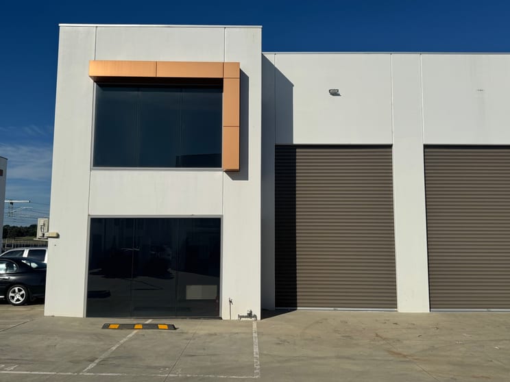 Click to view all images 24/24 Bormar Drive Pakenham VIC 3810 - Image 1