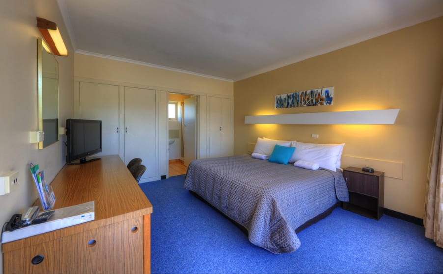 Click to view all images Ulverstone TAS 7315 - Image 3