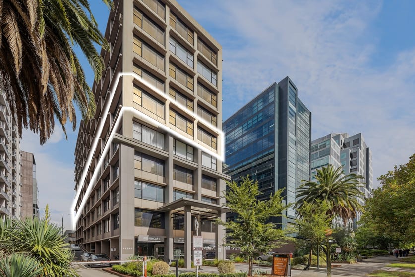 Click to view all images Level 6 - East Tower 608 St Kilda Road Melbourne VIC 3004 - Image 1