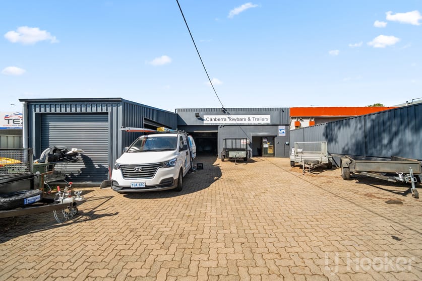 Click to view all images 1A Shropshire Street Queanbeyan NSW 2620 - Image 2