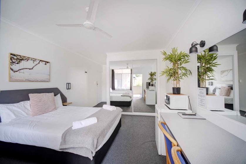 Click to view all images 6-12 Head Street Forster NSW 2428 - Image 3