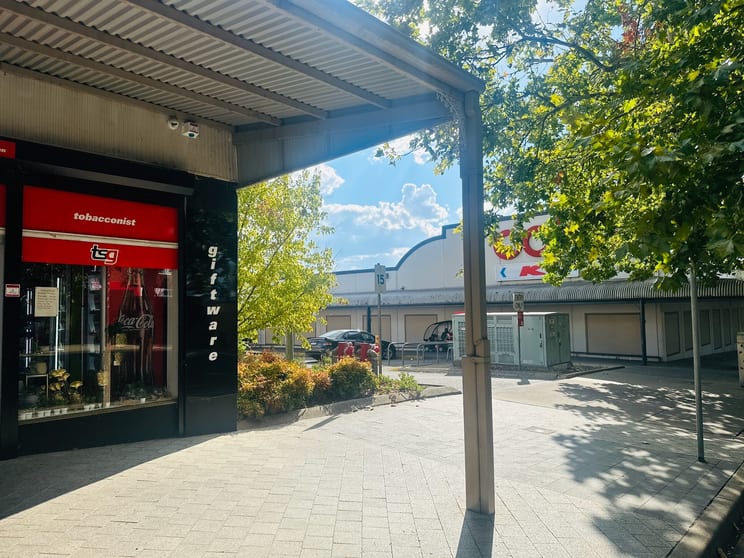 Click to view all images 41-45 Russell Street Tumut NSW 2720 - Image 3
