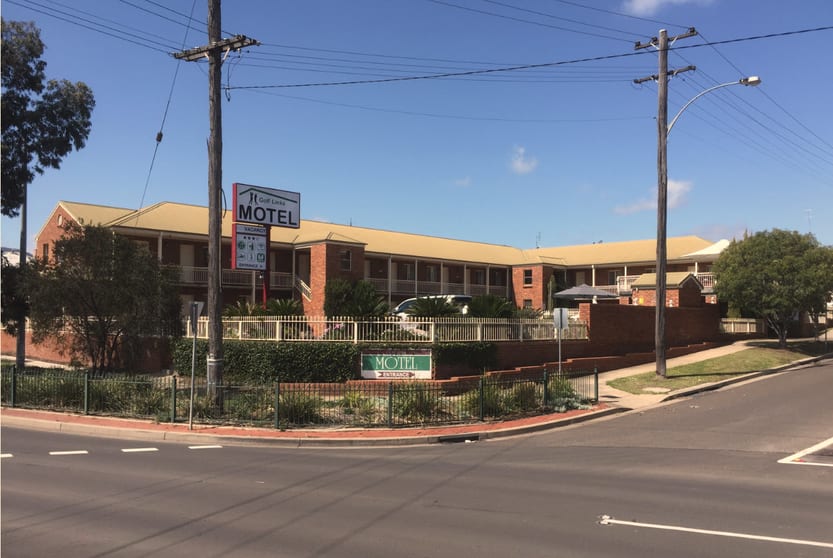 Click to view all images West Tamworth NSW 2340 - Image 2