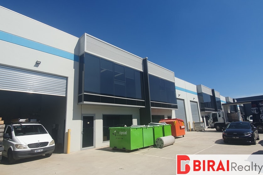 Click to view all images 11/17-21 Baretta Road Ravenhall VIC 3023 - Image 2